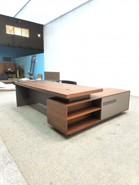 新中式侧副柜带分区班台