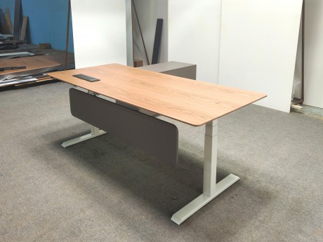 简易升降办公台