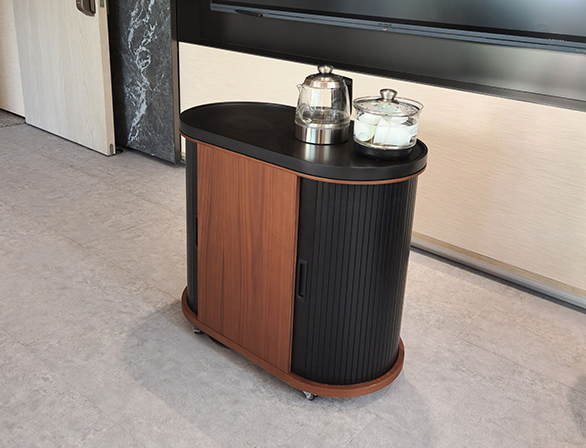 CZ04 Tea Table